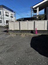 ラジュローズ エレガンス(La joue rose elegance)/※必ず前向き駐車で停めて下さい