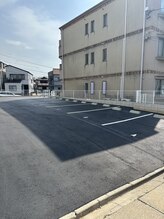 ラディス(Radice.)/こちらの駐車場にお止めください