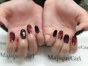 ネイルサロン マジックガール(Nail Salon MagiqueGirl)/【チックネイル】