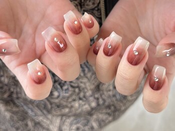 スワローネイルアイ(swallow nail eye)/ニュアンスネイル