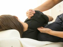 神楽/施術写真(肩甲骨はがし)