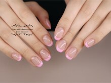 キララ(Kirara)/フレンチネイル・アートネイル