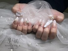 ユーネイル(YW nail)/グラデーション＋パーツ