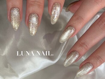 LUNA NAIL.【ルナネイル】の写真/大人女性のための上質サロン*TPOに合わせたシンプル派も、個性光るアート派も納得の高技術を体験。