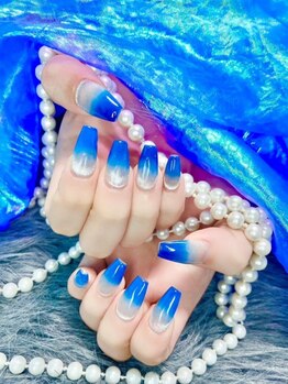 ドール ネイル(Doll Nail)の写真/【SHOKO/HIME限定！新規オフ込◇甘皮ケア込◇ワンカラーorグラデ☆¥4400】お手元を華やかに演出☆