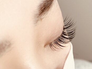 メー(me.)/ダブルフラットでナチュラルに