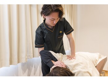 くまのみプロデュース ハリッシュ 新宿院(Harisshu)/新宿西口,整体,骨盤矯正、肩こり