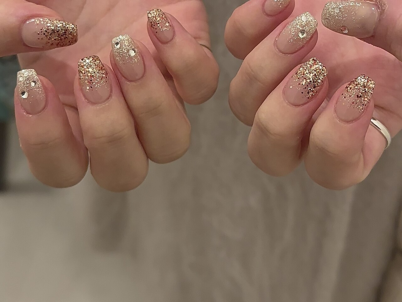 持ち込みデザイン/シンプルアート2〜4本まで/爪の長さが2センチ以下\500オフ