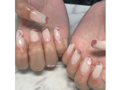 サロン オードリー 栄店の写真