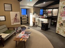 ユーイン 塩尻店(U-in)の雰囲気（ハワイアンテイストな店内♪ゆっくりおくつろぎください＾＾）