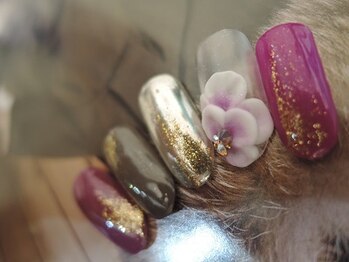 ネイルズ ビー 南昭和町本店(Nail's be)/