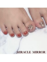 ミラクル ミラー(MIRACLE MIRROR)/ヒョウ柄×テラコッタカラー