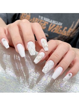 クイーンズビューティーサロン 新宿本店(Queen's beauty salon)/チップ長さ出し10本+定額コース