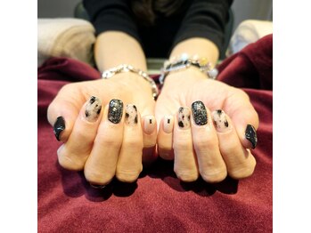 ループスネイルスペース 日吉店(Loops Nail Space)/大人ブラックデザイン