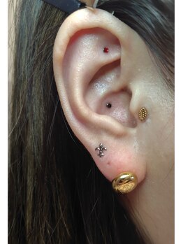 カディア(CADIA)/耳ツボジュエリー