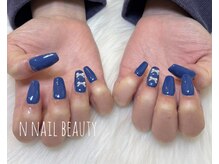エヌ ネイルビューティ(N nail beauty)/長さ出しワンカラー＋有料パーツ