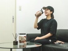 PARIS　GYM　【パリスジム】の雰囲気（トレーニング後のプロテインはなんと無料です！！）