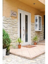 シェーブ&エステ フェイス(face)/このドアからお入りください