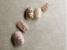 シルニー リム(Silny rim)/ニュアンスアシンメトリーネイル