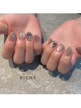 リッシュ(RICHE)/グレージュマグネット