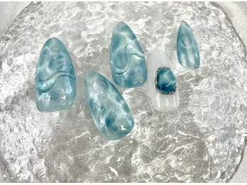 リコネイル(Rico nail)/立体感ある波ネイル