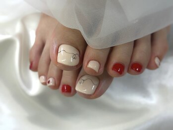ルルー(le rue)の写真/【120種類から選べる定額デザイン】シンプルコースでも十分可愛い♪楽な姿勢でゆったり施術が人気です

