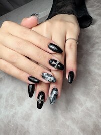 黒マーブルネイル