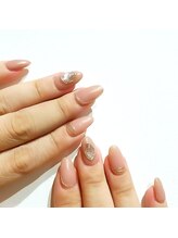 ルクール(Le Coeur)/マグネットネイルでパーツ風