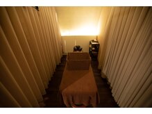 コリとり名人 癒庵/内観(ベッド)