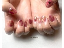 イン ザ ネイル(in the nail)の雰囲気（秋ネイルオーロラミラー　マグネットアート）