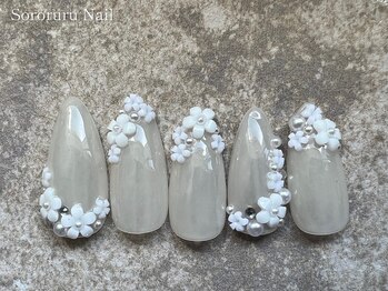 ソロルル ネイル(Sororuru Nail)/フラワー・ホワイトネイル
