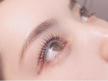 ヨリソイ(yorisoi)の写真/【お客様に合わせたオーダーメイド◎】まつ毛パーマでいつでも可愛い＊すっぴんでも映える上向きまつ毛へ♪