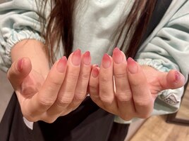 グラデーションネイル￥7,500