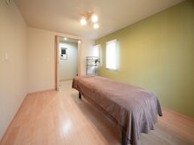 ベーシック アンバー(BASIC×AMBER)/施術ROOM