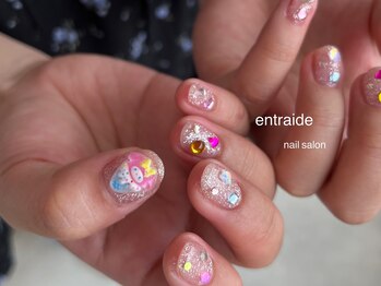 アントレッド(entraide)/煌きゅんジュエリーネイル