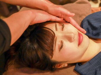 リル(Rire)/【小顔特化】全身美容矯正60分