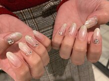 ネイルズ ララ(nails Lala)/白グラデーション