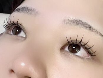 ステラ バイ セブンルックス 大宮東口店(Stella by7LOOKS)の写真/大人気！韓国風束感×うるうるEYE☆パーマよりもお目元がはっきりとした印象を作るなら当店のマツエクが◎