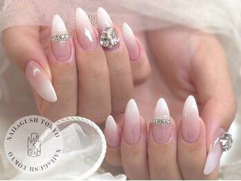 ネイルズガッシュ 溝の口店(NAILs GUSH)の写真/≪洗練されたシンプル可愛いデザインがいっぱい≫シンプルだけど存在感があるデザインで指先を彩る♪