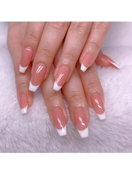 アイリス(Iris)/フレンチネイル￥10990