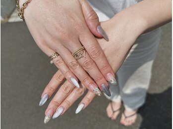 ネイルサロン エーナイン ザ ビッグ豊平店/持ち込みデザイン