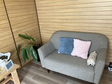 みっちーサロンの雰囲気（個室でゆったりできます。日差しが入る明るいお部屋です☆）