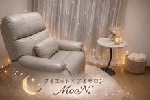 ムーン(MooN.)