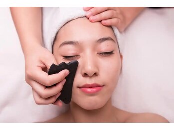 絹エステサロンの写真/顔カッサコース美肌リンパフェイシャル 90分7980円→ 10%off 7182円