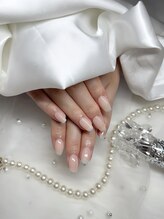 ビビ(ViVi)/細フレンチネイル