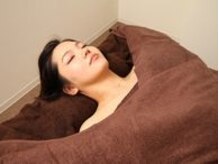 パーフェクトボディプレミアム 名古屋駅前店(PERFECT BODY PREMIUM)/遠赤外線ヒートマットで温め♪