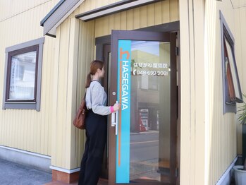 はせがわ整体院/入口からご案内致します♪