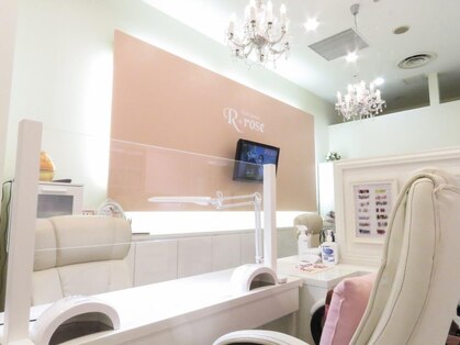 アールローズ(R-rose)の写真