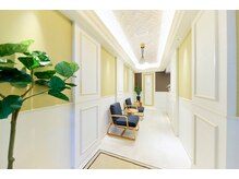 駅近の好立地で、落ち着いた店内はOL・ミセスのキレイな隠れ家♪