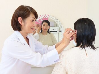 アンビジュー(un bijou)の写真/初めてでも安心◎耳つぼ刺激で３ヶ月でー10kg！あなたも理想のボディラインへ★